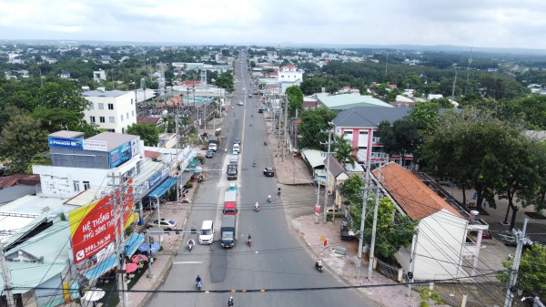 ”Đường tránh” Đồng Xoài được sửa chữa sau phản ánh của Báo Thanh Niên