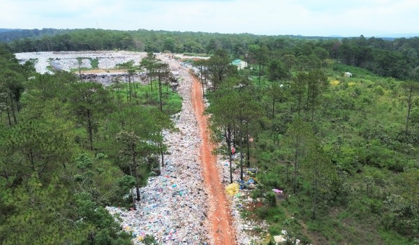 7.000 tấn rác tồn đọng, nguy cơ thành 