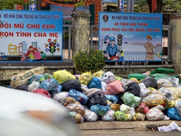 7.000 tấn rác tồn đọng, nguy cơ thành 