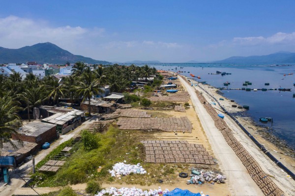 Hàng chục cơ sở chế biến mực gây ô nhiễm suốt nhiều năm Hàng chục cơ sở chế biến mực gây ô nhiễm suốt nhiều năm
