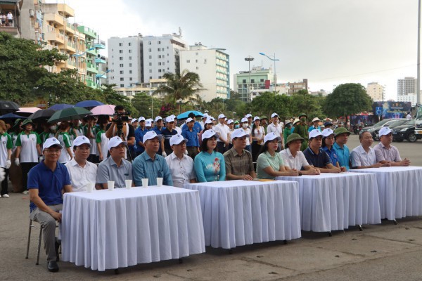 Khối thi đua số I và II Bộ TN&MT hưởng ứng Ngày Môi trường Thế giới và Ngày Đại dương Thế giới