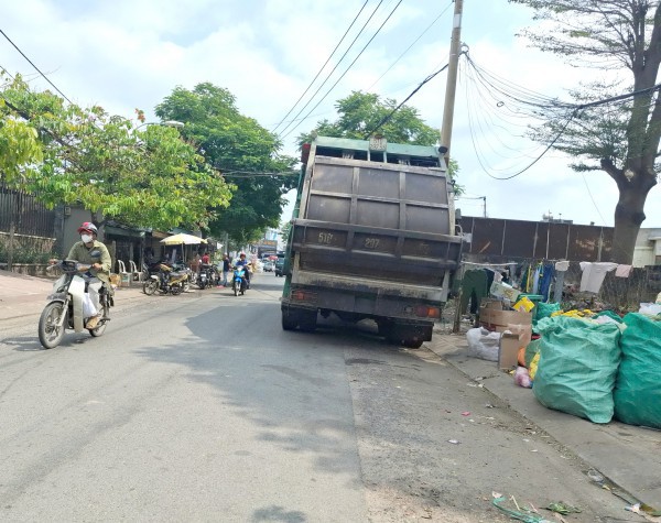 Những trạm trung chuyển rác gây ô nhiễm