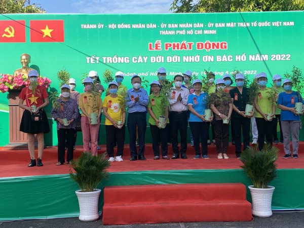 Thành phố Hồ Chí Minh phát động "Tết trồng cây đời đời nhớ ơn Bác Hồ"