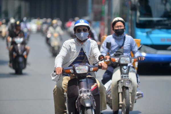 Tin tức thời tiết hôm nay 12.7.2023: Miền Bắc, miền Trung nắng nóng gay gắt Tin tức thời tiết hôm nay 12.7.2023: Miền Bắc, miền Trung nắng nóng gay gắt