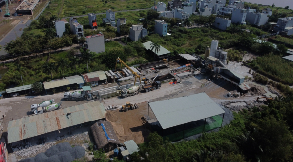 Trạm trộn bê tông gây ô nhiễm khu dân cư TP.HCM: Doanh nghiệp nói gì?