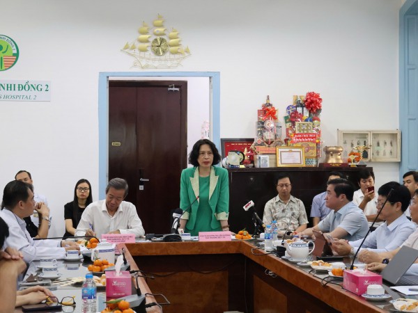 8 ca tay chân miệng tử vong, Thứ trưởng Bộ Y tế vào TP.HCM ngăn 