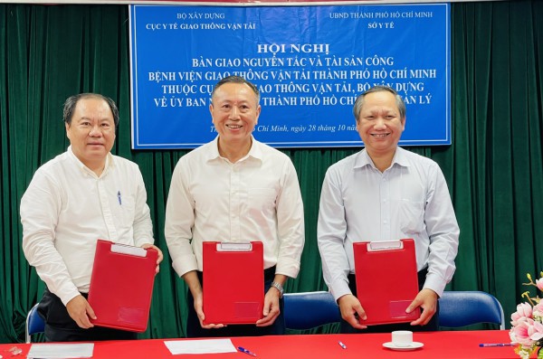 Bàn giao Bệnh viện Giao thông vận tải TP.HCM cho TP.HCM quản lý Bàn giao Bệnh viện Giao thông vận tải TP.HCM cho TP.HCM quản lý