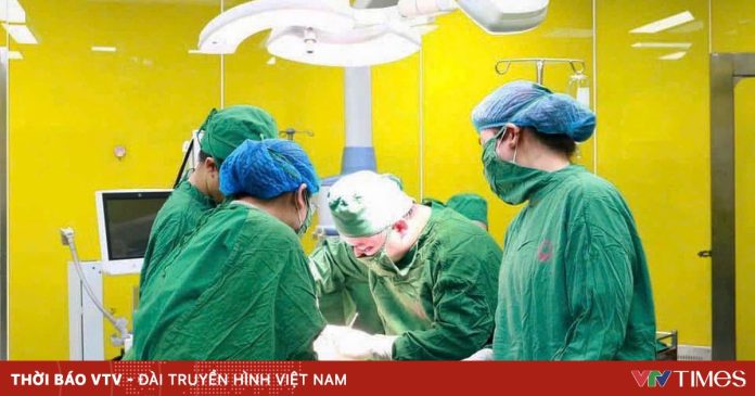 Cấp cứu kịp thời sản phụ mang thai ngoài tử cung bị vỡ