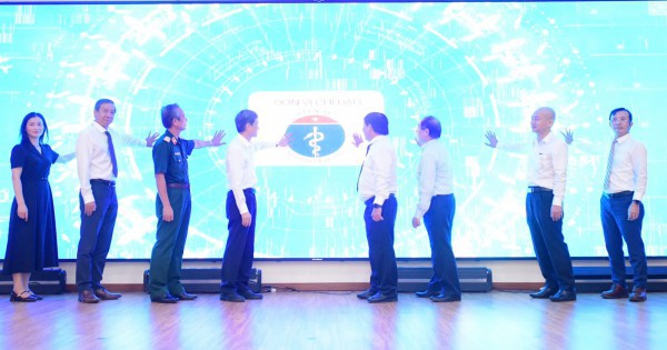 Công bố chương trình 