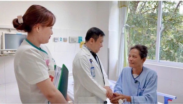 Cứu sống bệnh nhân suy tim nặng hiếm gặp do thủng vách liên thất Cứu sống bệnh nhân suy tim nặng hiếm gặp do thủng vách liên thất