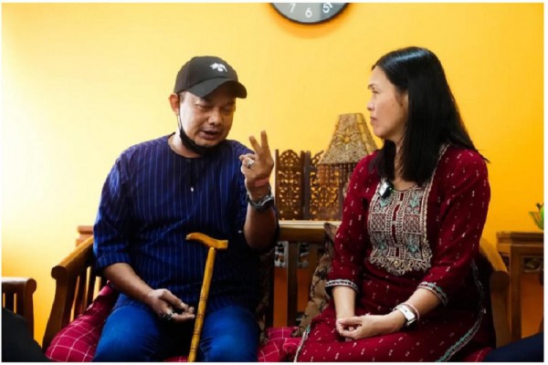 Một ca sĩ ăn 7 trái sầu riêng chỉ trong một ngày