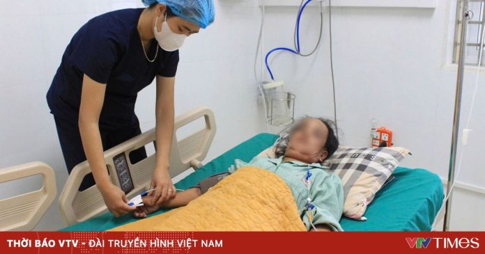 Nguy kịch vì bị ong vò vẽ đốt hơn 80 vết, bác sĩ cảnh báo nguy cơ suy thận và tử vong