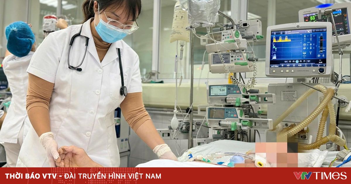 Sốc nhiễm khuẩn, suy đa tạng do tự điều trị khối u ở chân tại nhà