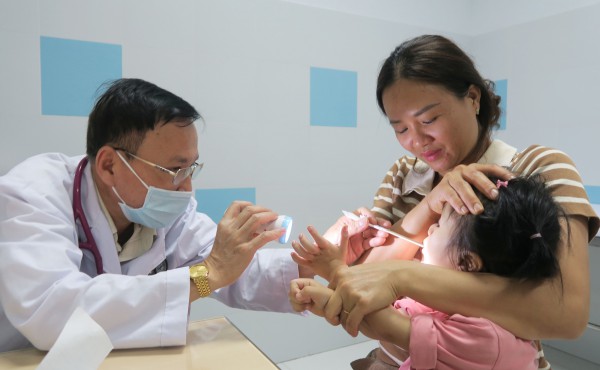 TP. Hồ Chí Minh: Gia tăng người già, trẻ nhỏ mắc bệnh vì nắng nóng kéo dài