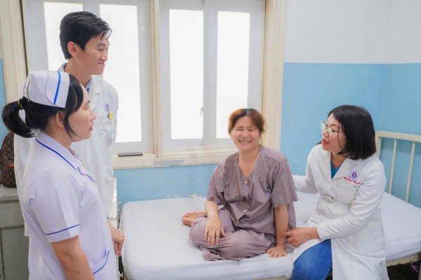 Thai phụ vỡ tử cung khi mang thai lần thứ 4