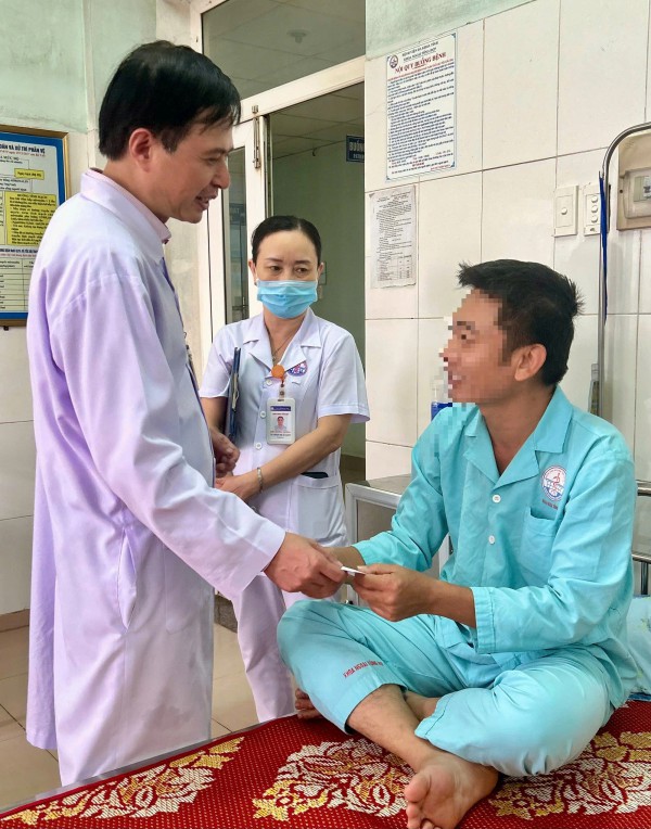 Thông tin về vụ hàng chục bệnh nhân nhiễm khuẩn hiếm gặp sau mổ nội soi