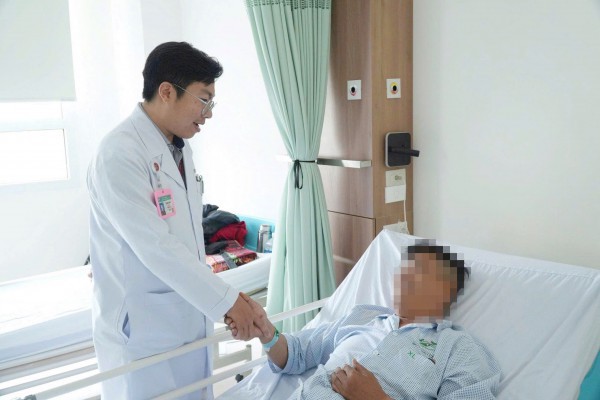 Tiêm silicon lỏng vào ‘của quý