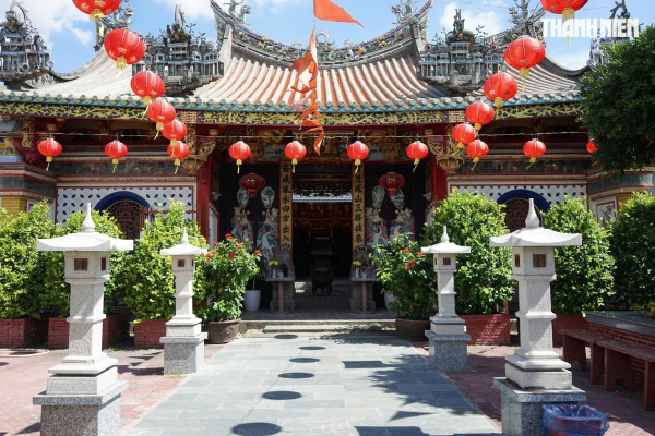 Bên trong chùa cổ mang đậm dấu ấn người Hoa ở vùng đất Sa Đéc
