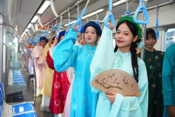 Lễ hội Áo dài: Sức hút lớn cho Du lịch TP Hồ Chí Minh