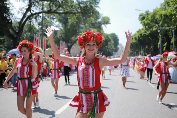 Lễ hội Du lịch Biển Sầm Sơn 2019 gây bất ngờ với Carnival đường phố rực rỡ