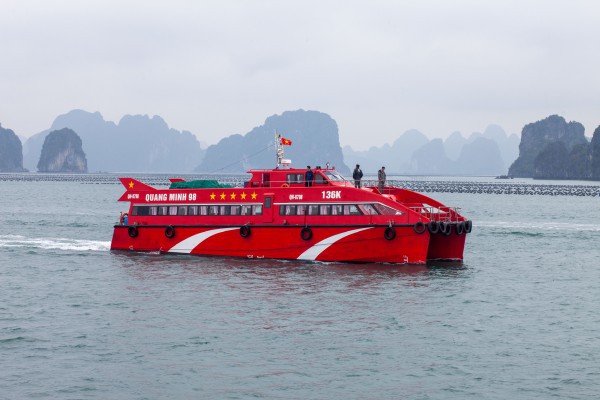 Quảng Ninh khai trương nhiều sản phẩm du lịch trên vịnh Bái Tử Long