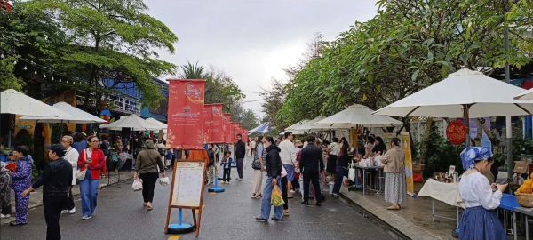 Chợ phiên Tân Thành – điểm hẹn xanh thu hút du khách quốc tế tại Đà Nẵng