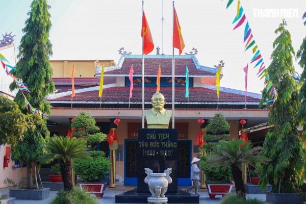 Đình cổ hơn 150 năm 