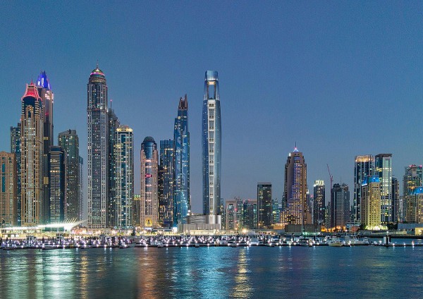 Bên trong khách sạn cao nhất thế giới với 82 tầng