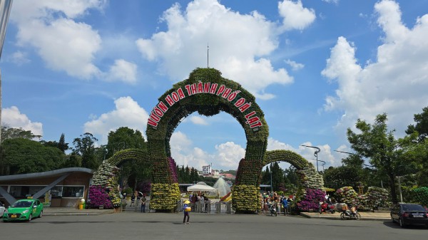 Nhiều khách sạn, nhà hàng ở Đà Lạt được đưa ra đấu giá Nhiều khách sạn, nhà hàng ở Đà Lạt được đưa ra đấu giá