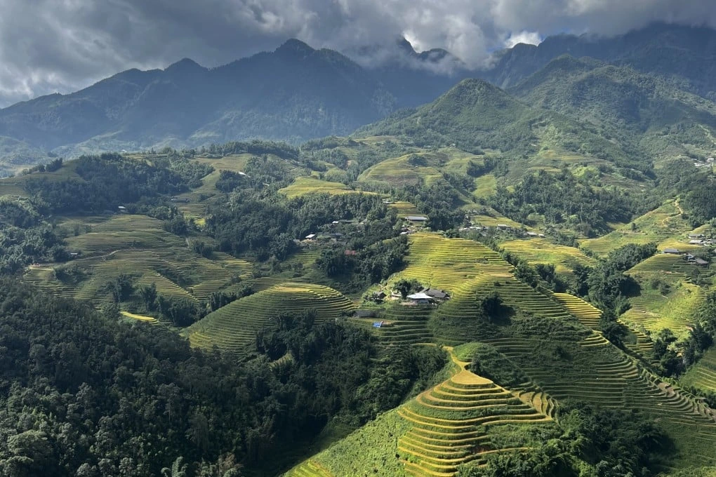 Báo Hồng Kông lý giải vì sao du khách yêu thị trấn mù sương của Việt Nam