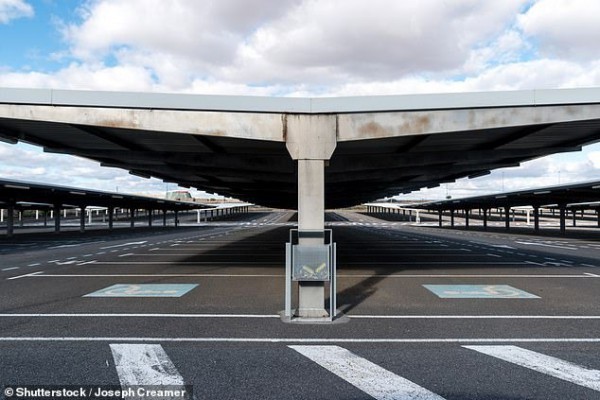 Bên trong những sân bay 