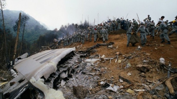 Bức ảnh ám ảnh trong vụ tai nạn máy bay 