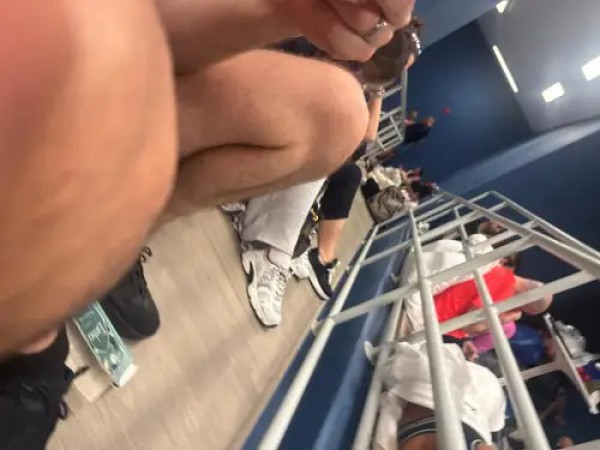 Du khách kể chuyện 