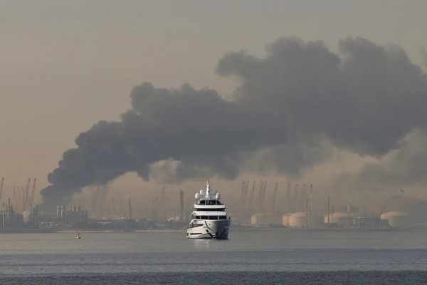 Du khách kể chuyện 