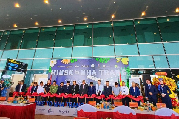Khánh Hòa khai trương đường bay thẳng Minsk - Cam Ranh, đón khách Belarus