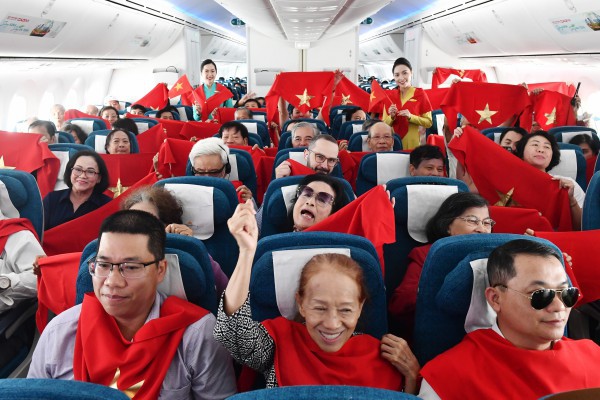 ”Khối yêu nước” ra Thủ đô dự đại lễ trên những chuyến bay siêu đặc biệt ”Khối yêu nước” ra Thủ đô dự đại lễ trên những chuyến bay siêu đặc biệt