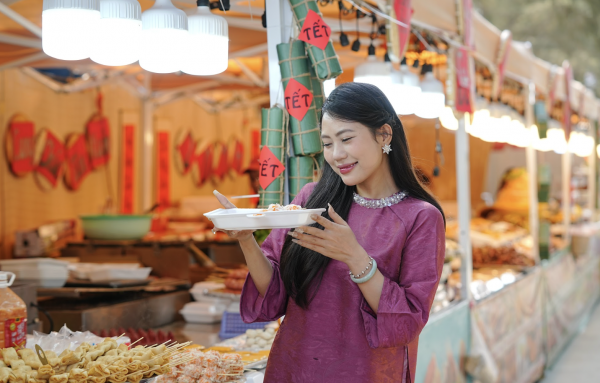 Lễ hội ẩm thực xuân ở Cần Giờ đông nghịt khách