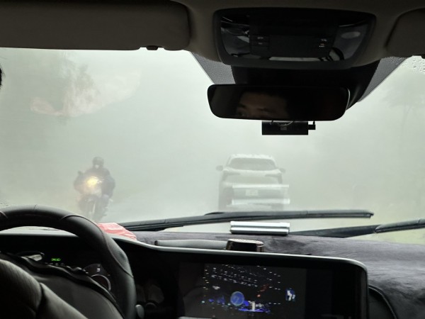 Mây săn người trên đỉnh Fansipan