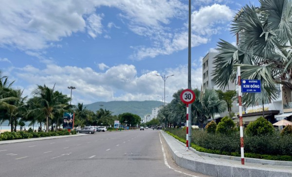 Phố biển Quy Nhơn hạn chế tốc độ 30 km/giờ để phát triển du lịch Phố biển Quy Nhơn hạn chế tốc độ 30 km/giờ để phát triển du lịch