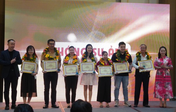 Phóng viên Báo Thanh Niên đoạt giải nhì cuộc thi viết về du lịch TP.HCM