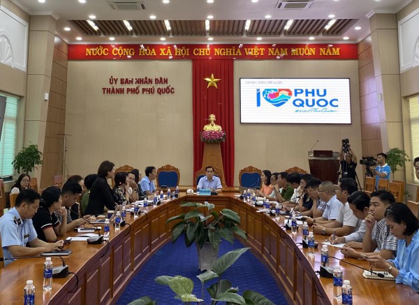 Quyết dẹp nạn chặt chém, Phú Quốc công bố chiến dịch Quyết dẹp nạn chặt chém, Phú Quốc công bố chiến dịch