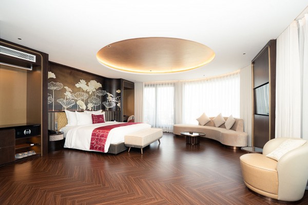 TP.HCM đón du thuyền siêu sang trên sông Sài Gòn