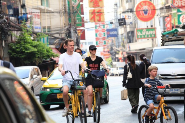 Thái Lan muốn tặng tiền cho du khách nước ngoài mua sắm