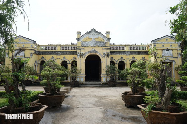 Vẻ đẹp nhà cổ trăm năm với kiến trúc Đông - Tây ở Gò Công