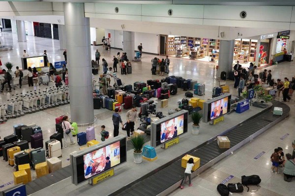 Vé máy bay quốc tế tăng 