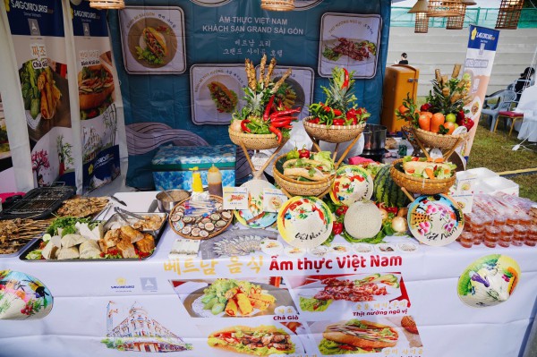 Vietnam Phở Festival 2024 do Saigontourist Group đồng tổ chức tạo tiếng vang lớn tại Hàn Quốc