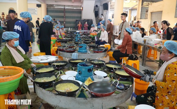 20.000 chiếc bánh xèo chay miễn phí 