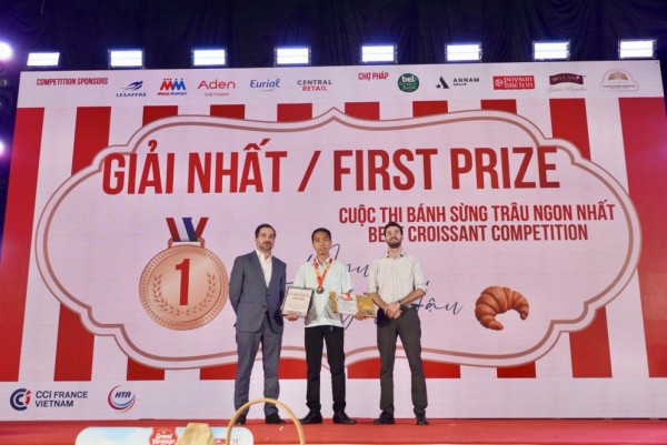 Bánh đoạt giải nhất Bánh sừng bò đã có mặt tại GO! An Lạc