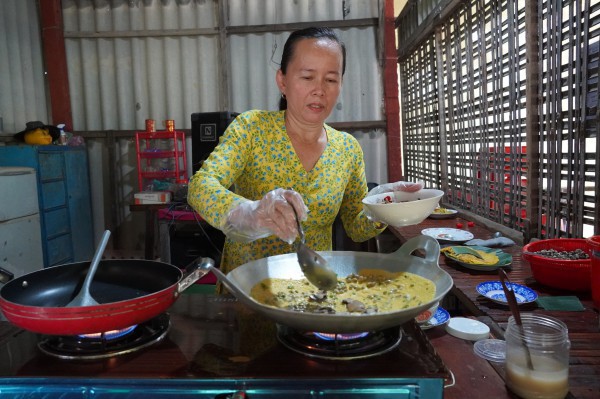 Bánh khọt ốc đắng miền Tây: Món ăn nghe lạ nhưng khiến nhiều du khách nhớ mãi