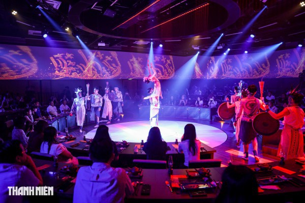 Bước vào Dinh Độc Lập, chạm văn hóa Việt bằng mọi giác quan